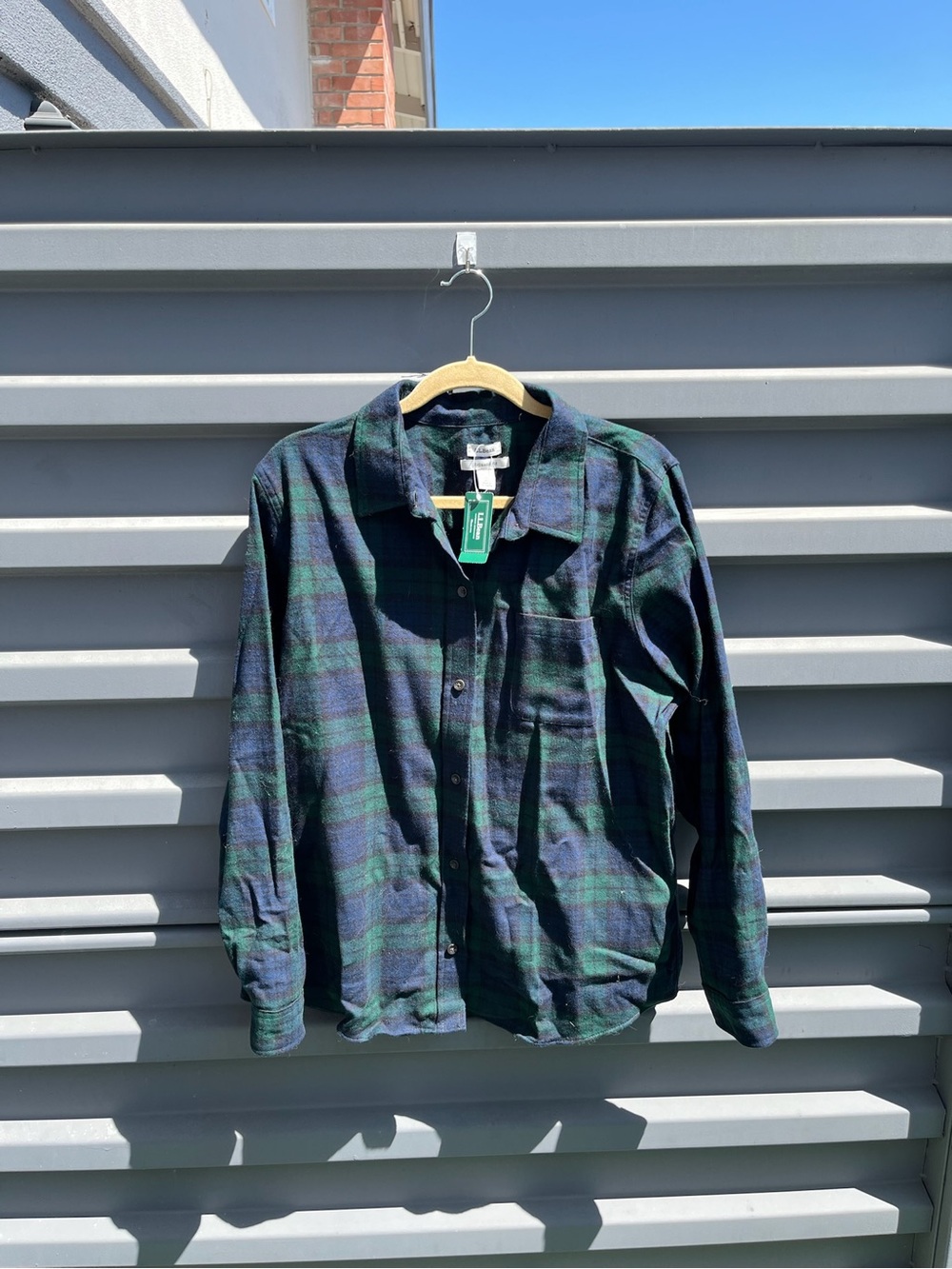 Women's Green & Navy Plaid Button-Up Shirt